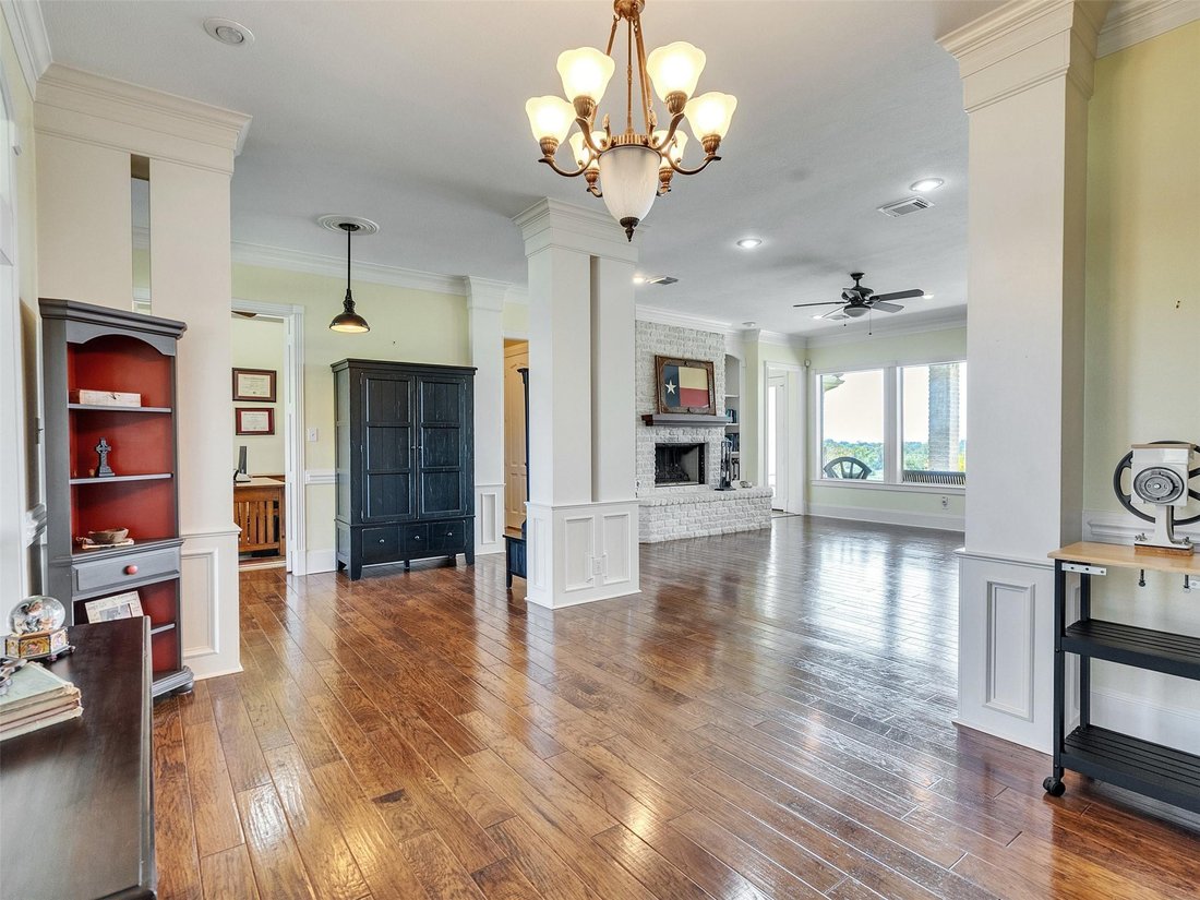 House in Bellville, Texas, United States 4 - 17050328