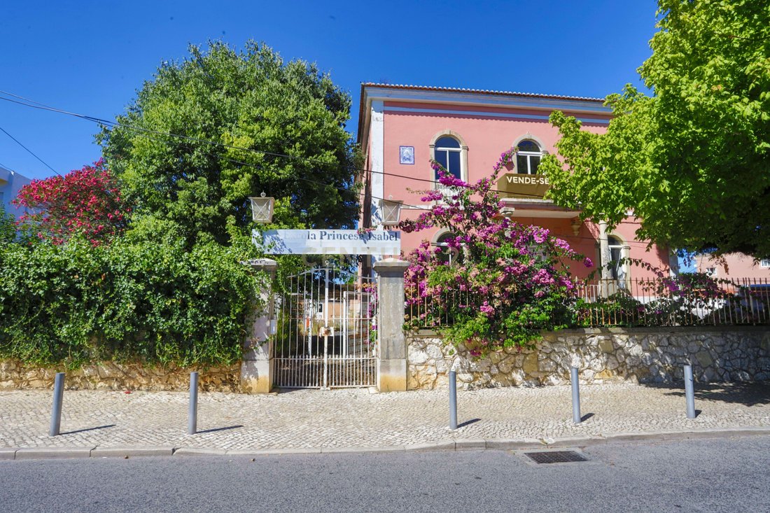 Villa in Oeiras e Sao Juliao da Barra, Paco de Arcos e Caxias, Lisbon, Portugal 1 - 17056787