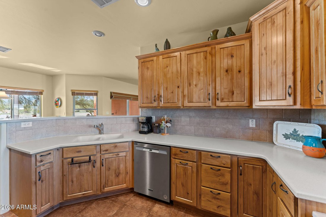 House in Aguila, Arizona, United States 5 - 17052083