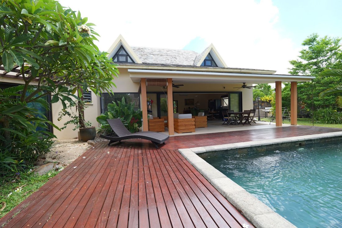 Villa in Black River, Rivière Noire District, Mauritius 1 - 17055348
