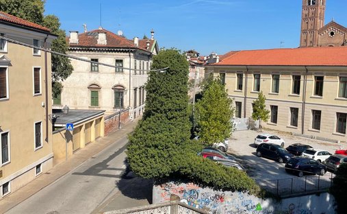 Apartment in Center, Vicenza, Veneto 1