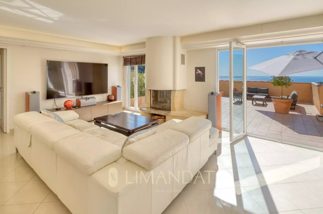 Villa in Èze, Provence-Alpes-Côte d'Azur, France 2 - 15024509