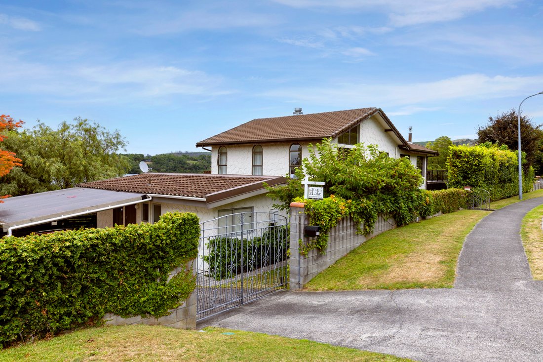 House in Taupo, Waikato, New Zealand 4 - 17059457