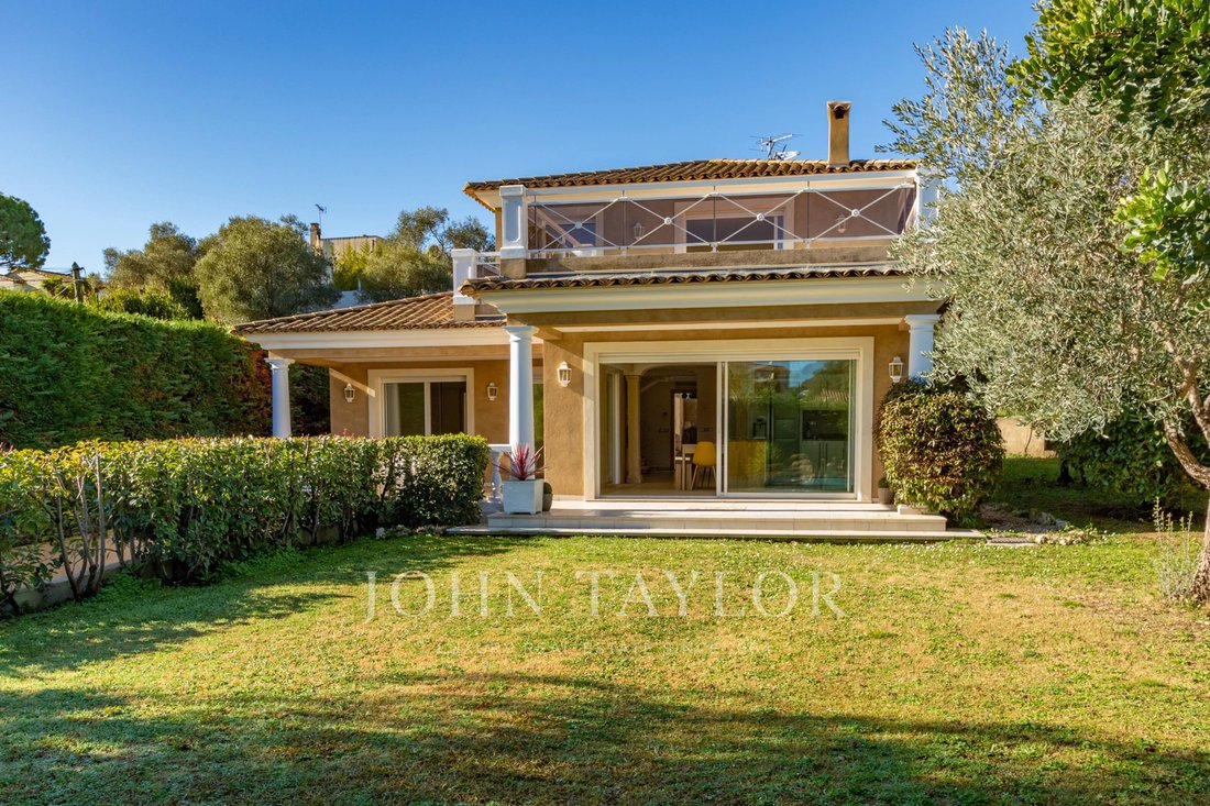Villa in La Constance-Le Puy, Antibes, France 3 - 17058611