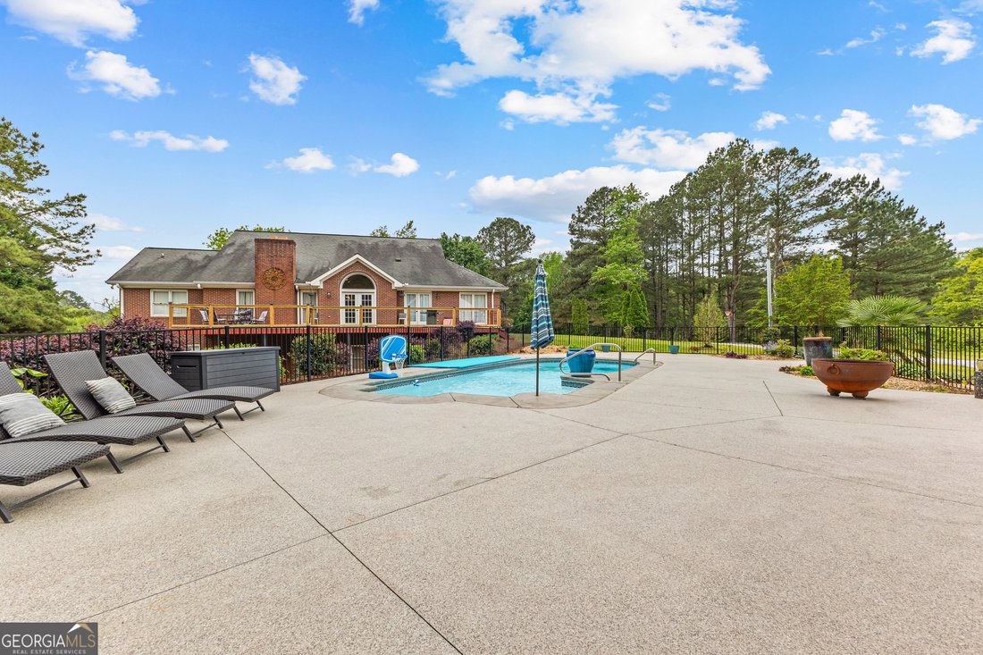 Single Family Residence In Brooks In Brooks, Georgia, United States For ...