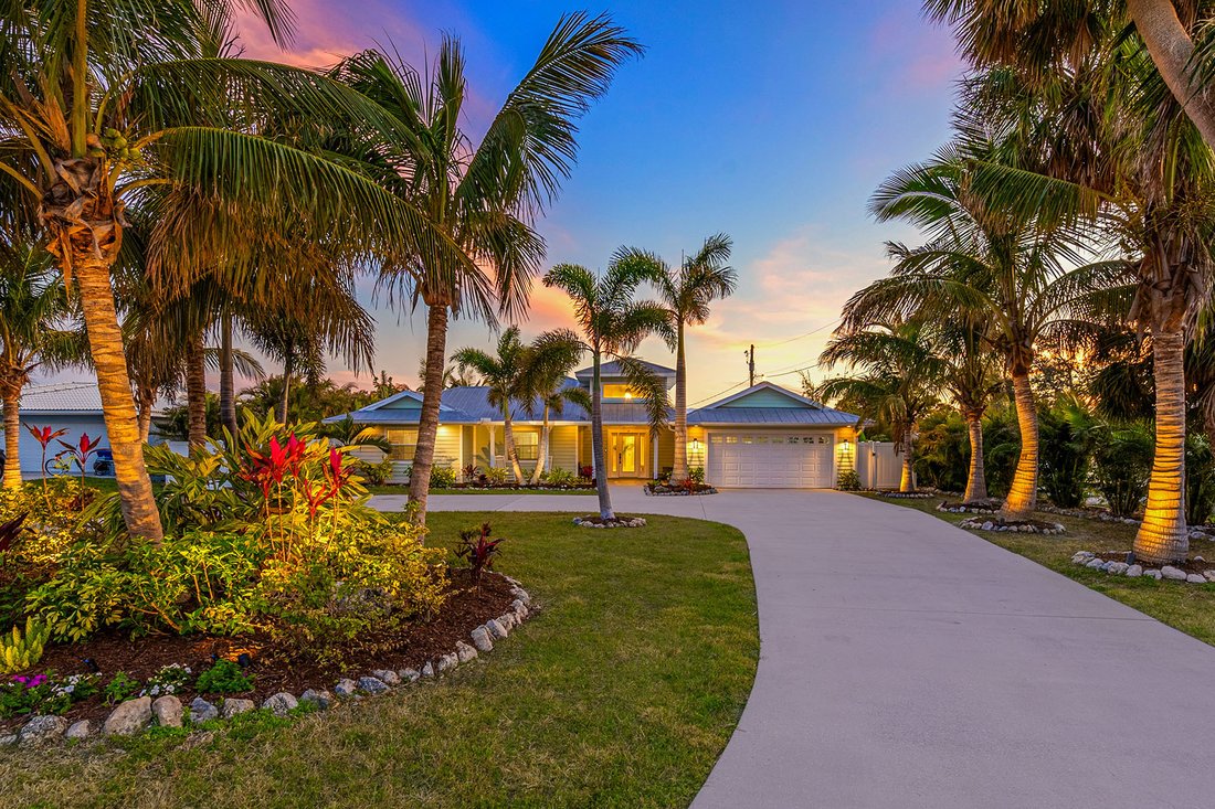 Venice, Florida, United States 2 - 17059843