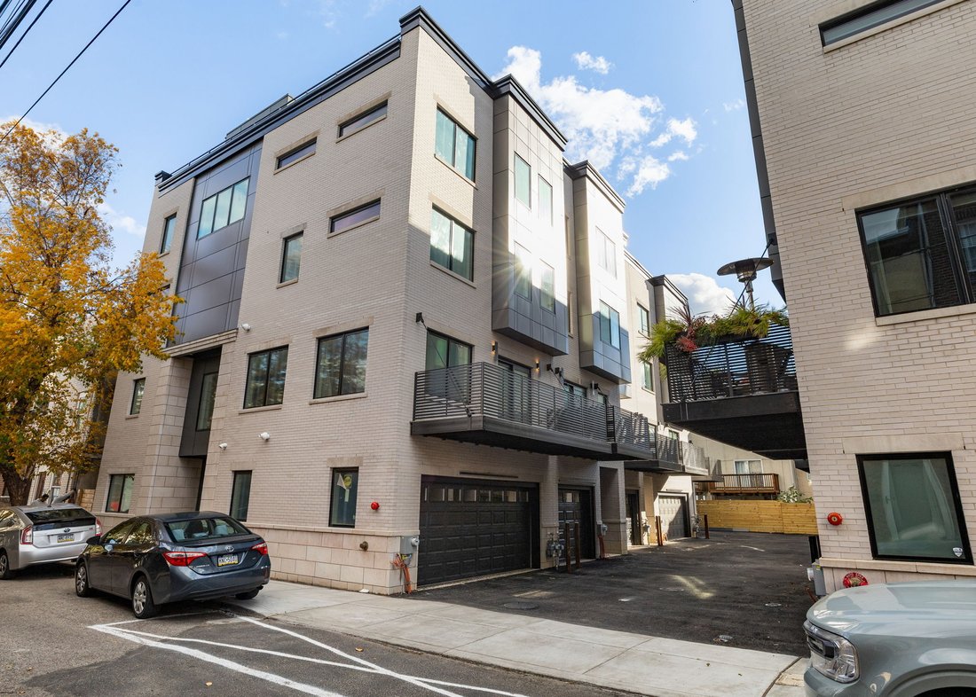 House in Philadelphia, Pennsylvania, United States 4 - 17060100