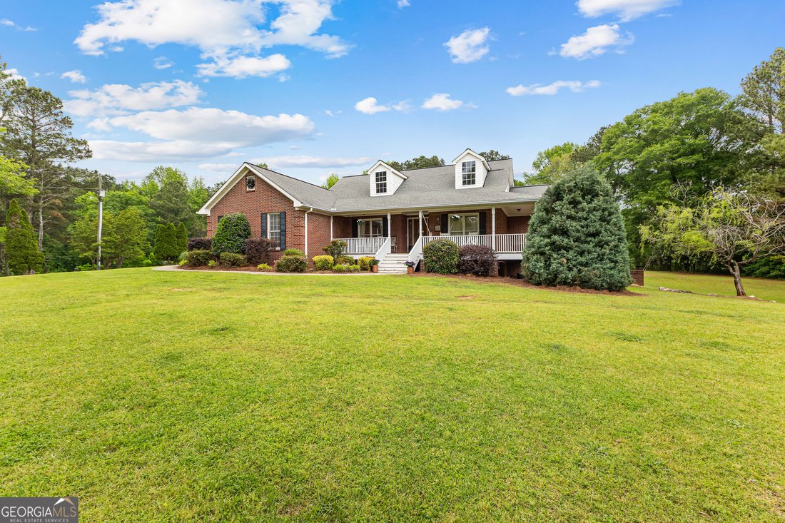 Single Family Residence In Brooks In Brooks, Georgia, United States For ...