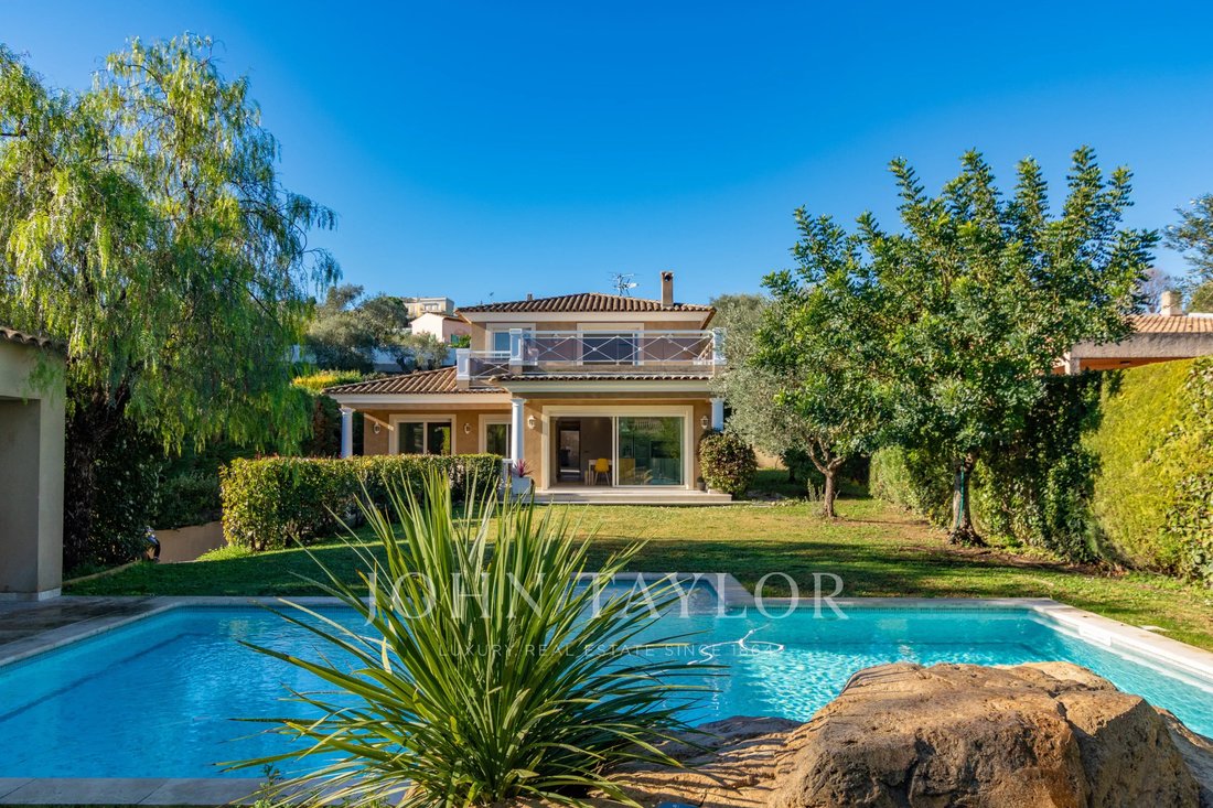 Villa in La Constance-Le Puy, Antibes, France 1 - 17058611