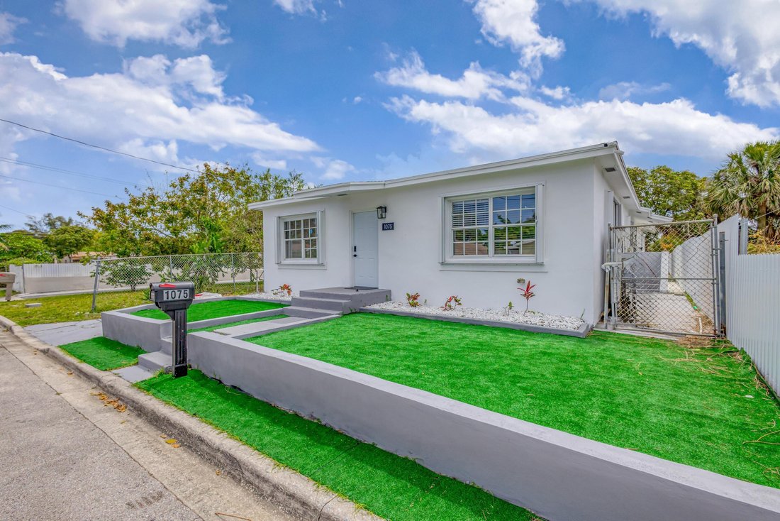 Riviera Beach, Florida, United States 2 - 17060347