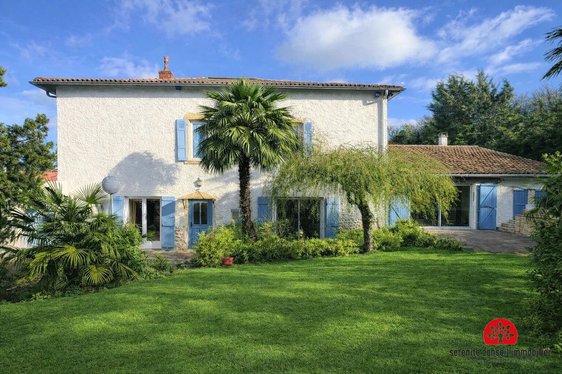 House in Chaponnay, Auvergne-Rhône-Alpes, France 4 - 17060065