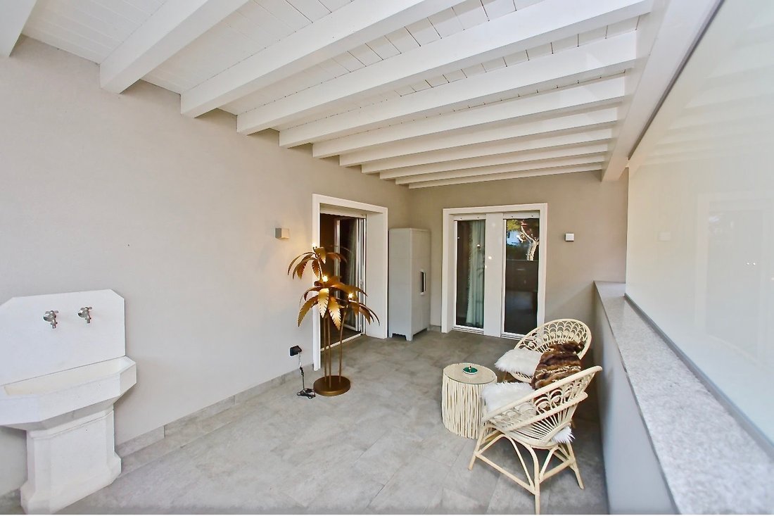 Villa in Desenzanino, Desenzano del Garda, Lombardy 3 - 17060860