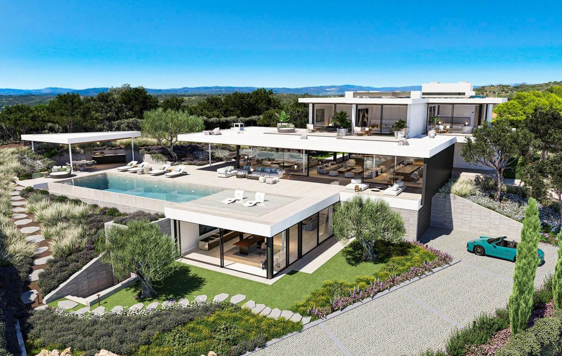 Villa in Sotogrande, San Roque, Andalusia 2 - 15753189