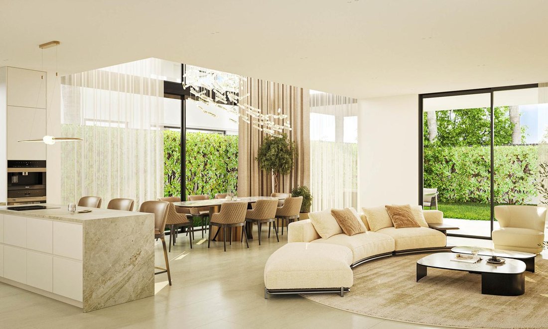 Villa in Marbella, Andalusia, Spain 2 - 15318709