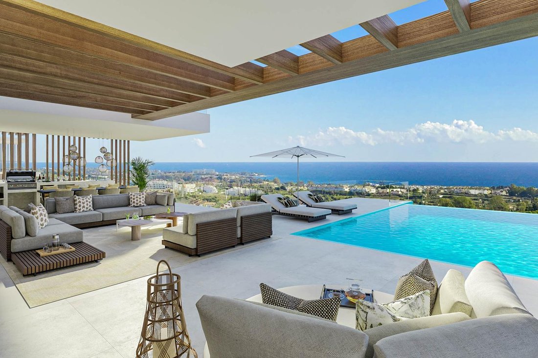 Villa in Estepona, Andalusia, Spain 2 - 15318770