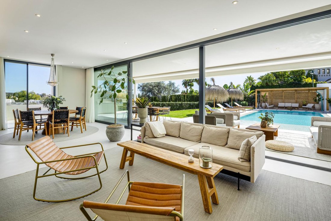 Villa in Nueva Andalucia, Marbella, Spain 2 - 15438624