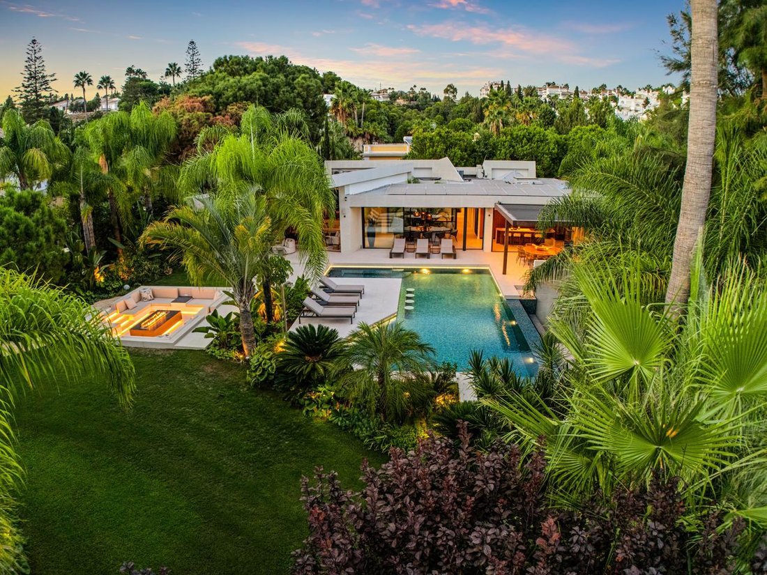 Villa in Elviria-Cabopino, Marbella, Spain 1 - 16215620