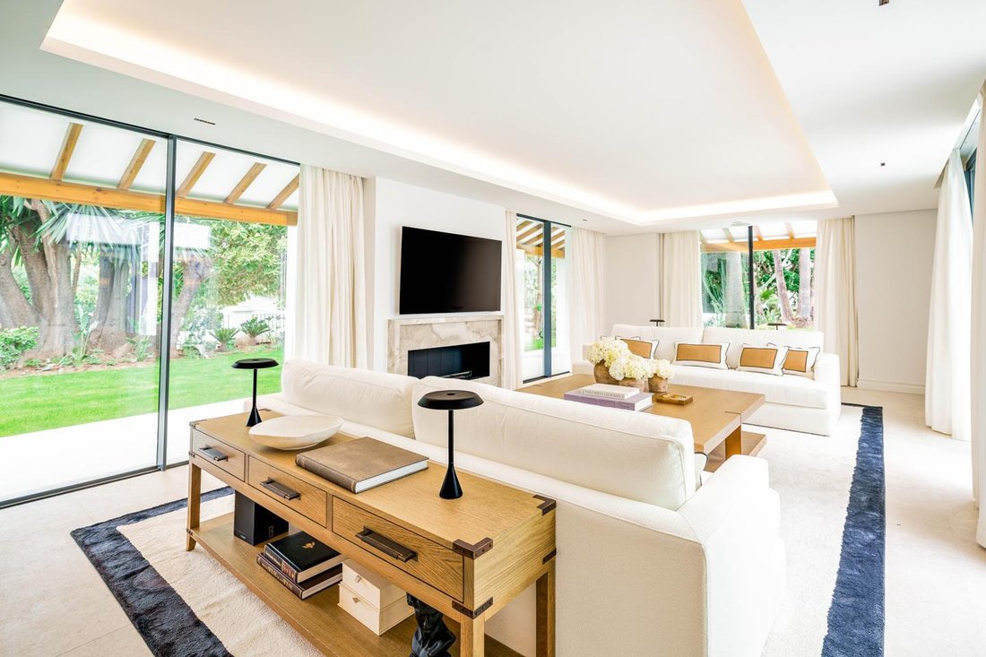 Villa in Nueva Andalucia, Marbella, Spain 3 - 16084130