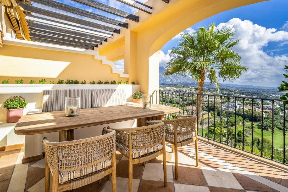 Penthouse in La Quinta, Benahavis, Andalusia 5 - 15318684
