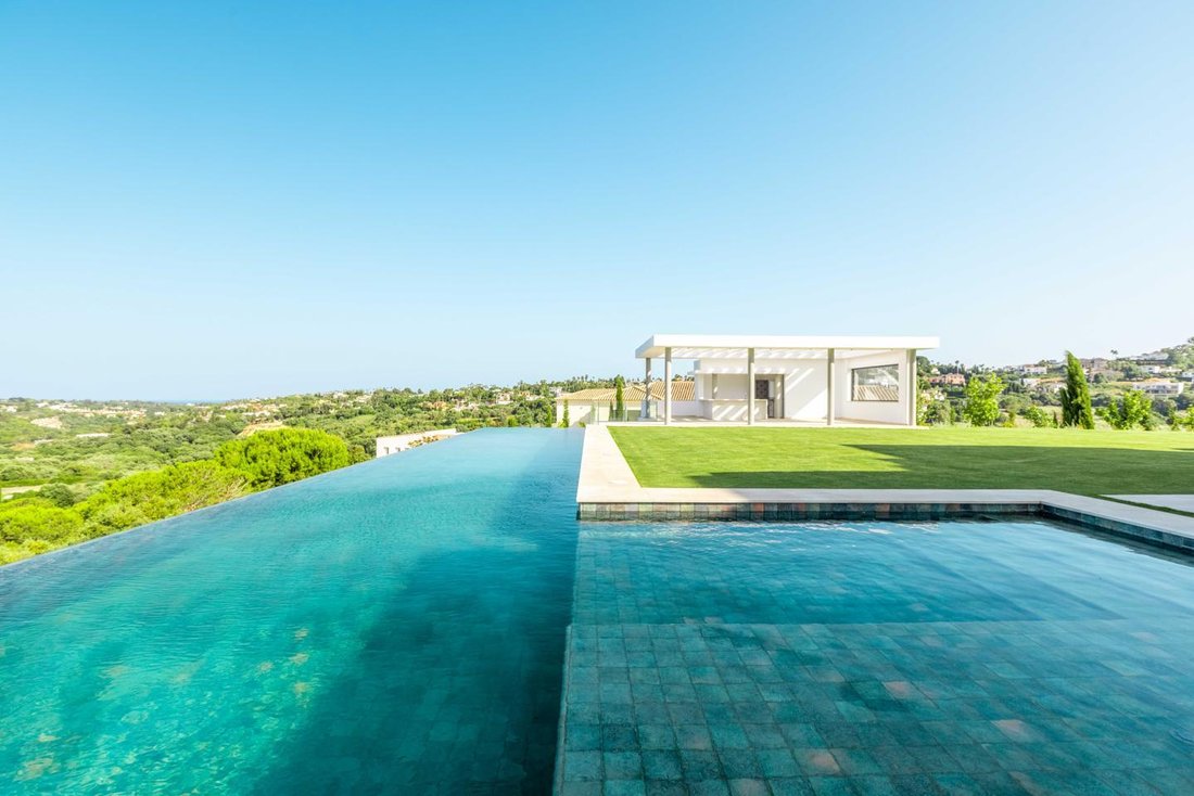 Villa in Sotogrande, San Roque, Andalusia 3 - 15831797