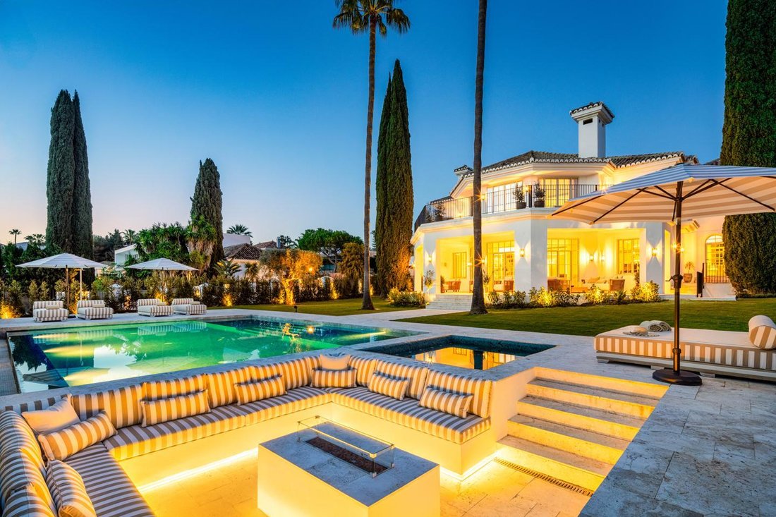 Villa en Nueva Andalucía, Marbella, España 1 - 16644289