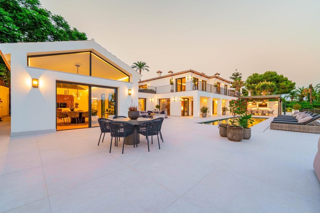 Villa in Marbella, Andalusia, Spain 3 - 16176081
