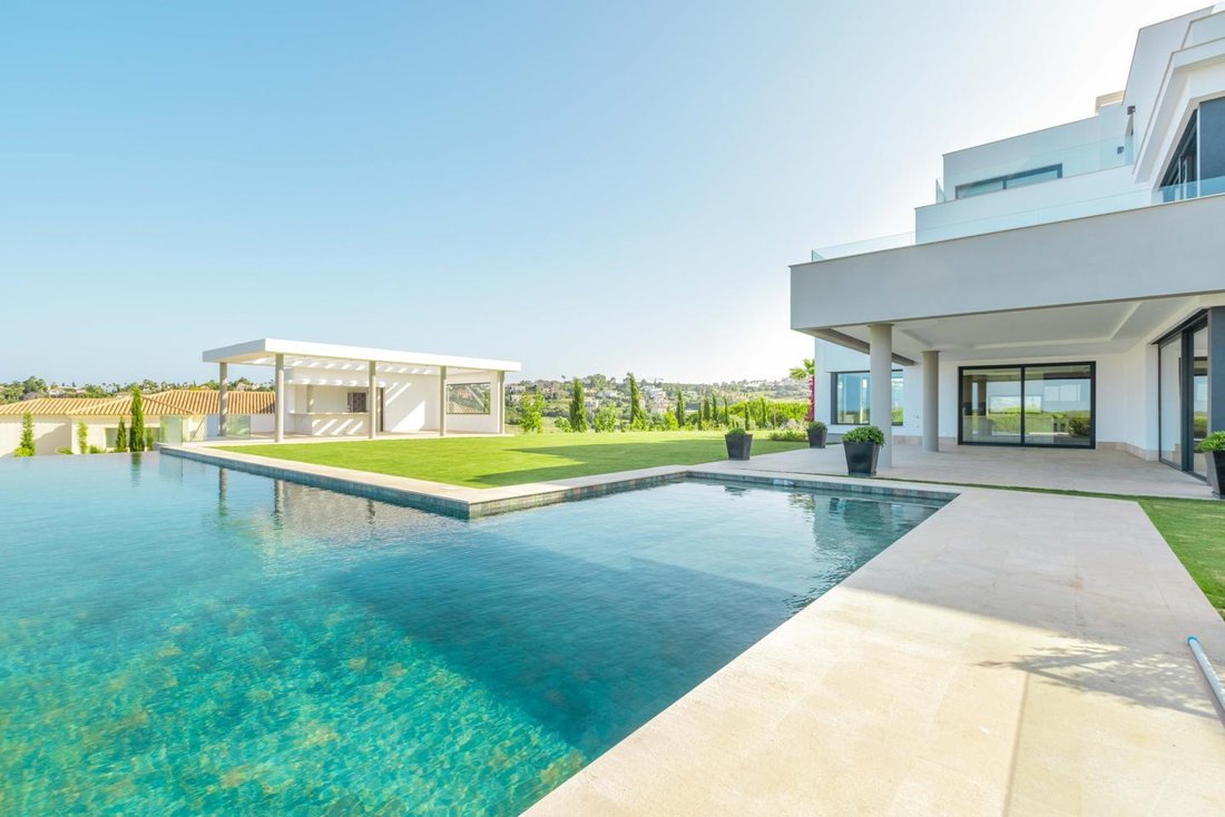 Villa in Sotogrande, San Roque, Andalusia 1 - 15831797