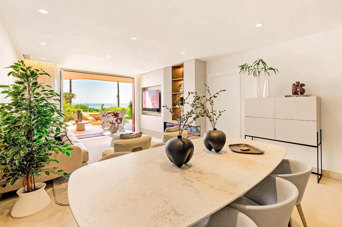 Apartment in Gualdalmansa, Estepona, Andalusia 3 - 16073932