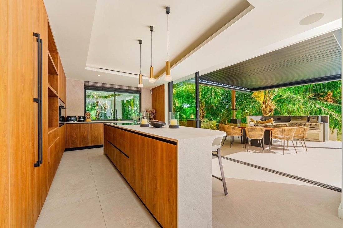 Villa in Elviria-Cabopino, Marbella, Spain 3 - 16215620