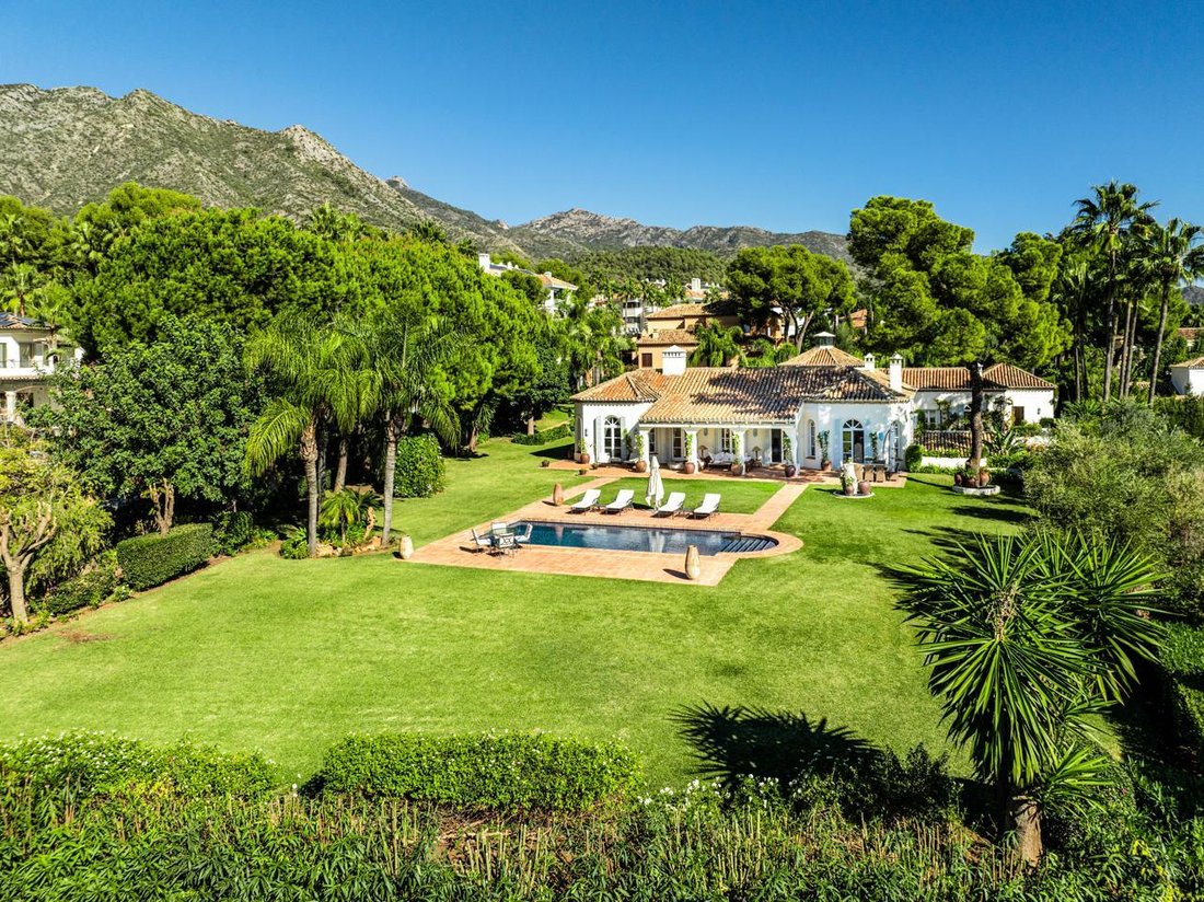 Villa in Sierra Blanca, Marbella, Spanien 1 - 16154325