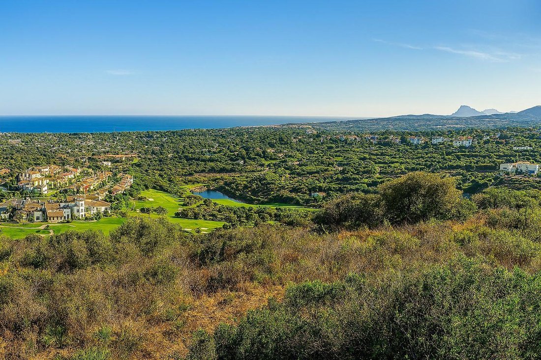 Land in Sotogrande, San Roque, Andalusia 1 - 15870591