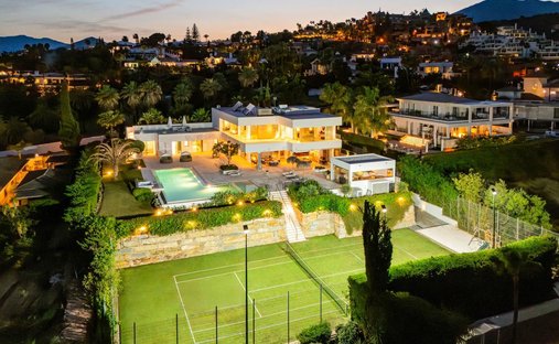 Villa en Nueva Andalucía, Marbella, España 1