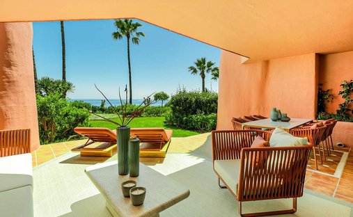 Apartment in Gualdalmansa, Estepona, Andalusia 1