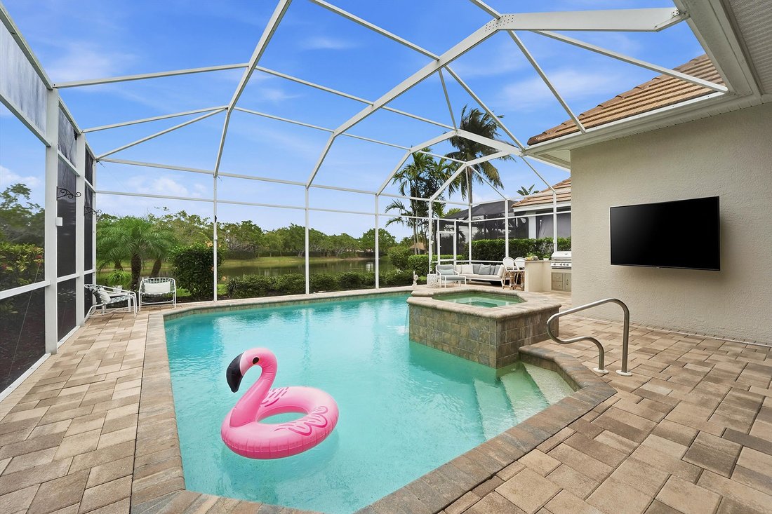 House in Naples, Florida, United States 3 - 17061161