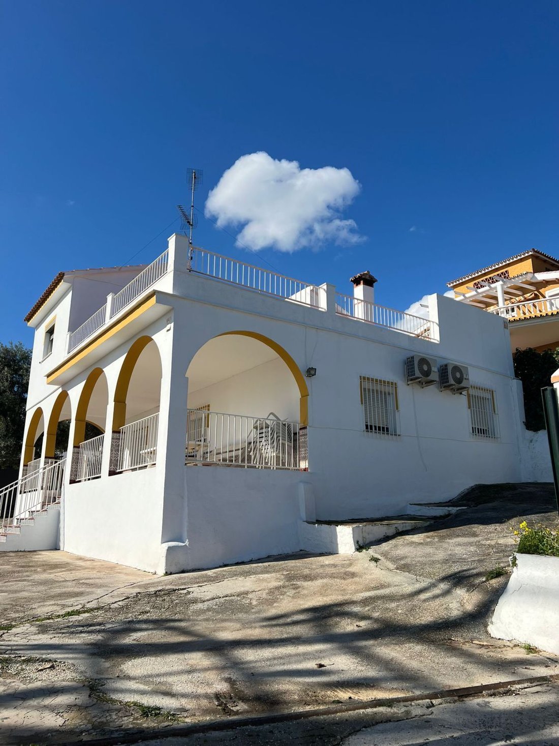 Villa in Churriana (District), Malaga, Spain 1 - 17061049