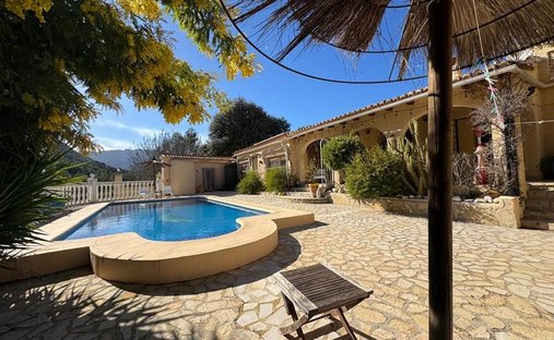 Villa in Confrides, Valencian Community, Spain 1