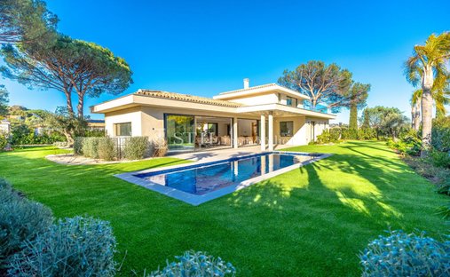 Villa in Ville-Les Saquedes-Le Bouillonnet, Sainte-Maxime, France 1