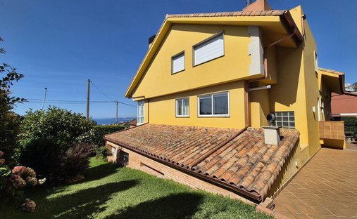Villa en Priegue, Nigrán, España 1