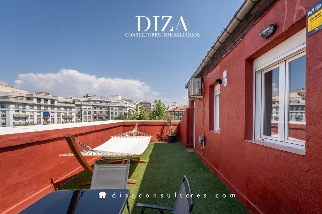 Penthouse in Chamberi, Madrid, Spain 3 - 15380811