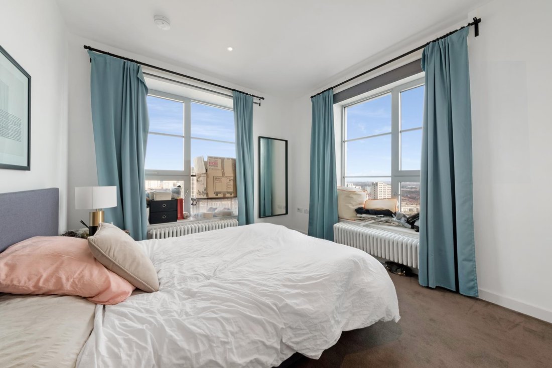 Apartment in Canning Town, Newham, England 3 - 17063176