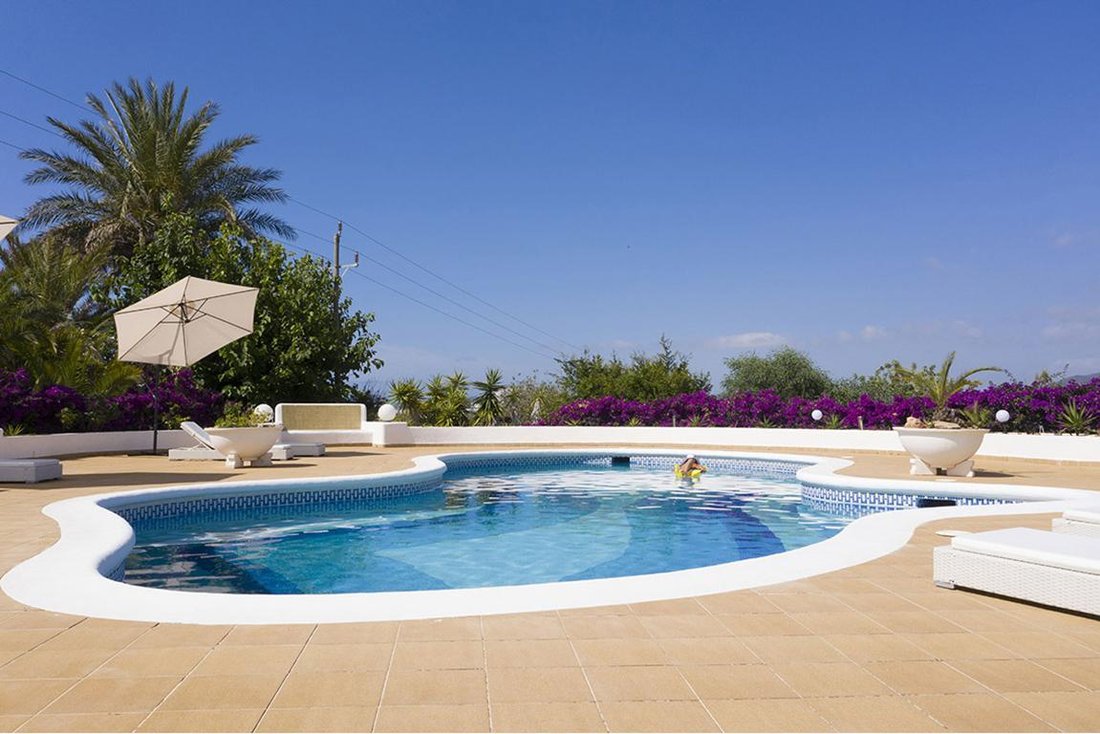 Villa in Cap Martinet, Santa Eularia des Riu, Balearic Islands 2 - 15941101