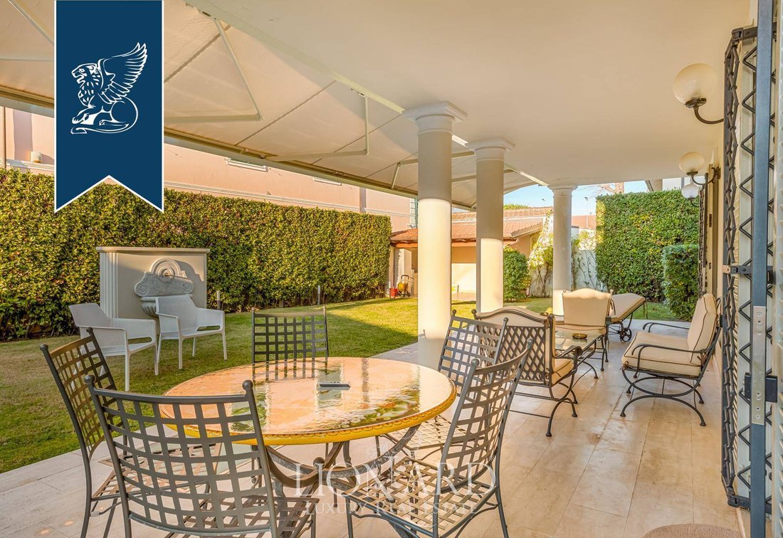 Villa in Center, Forte dei Marmi, Tuscany 4 - 17064326
