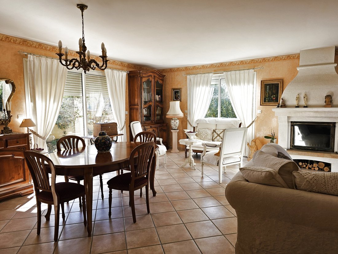House in Centre Ville, Aigues-Mortes, France 4 - 17064074