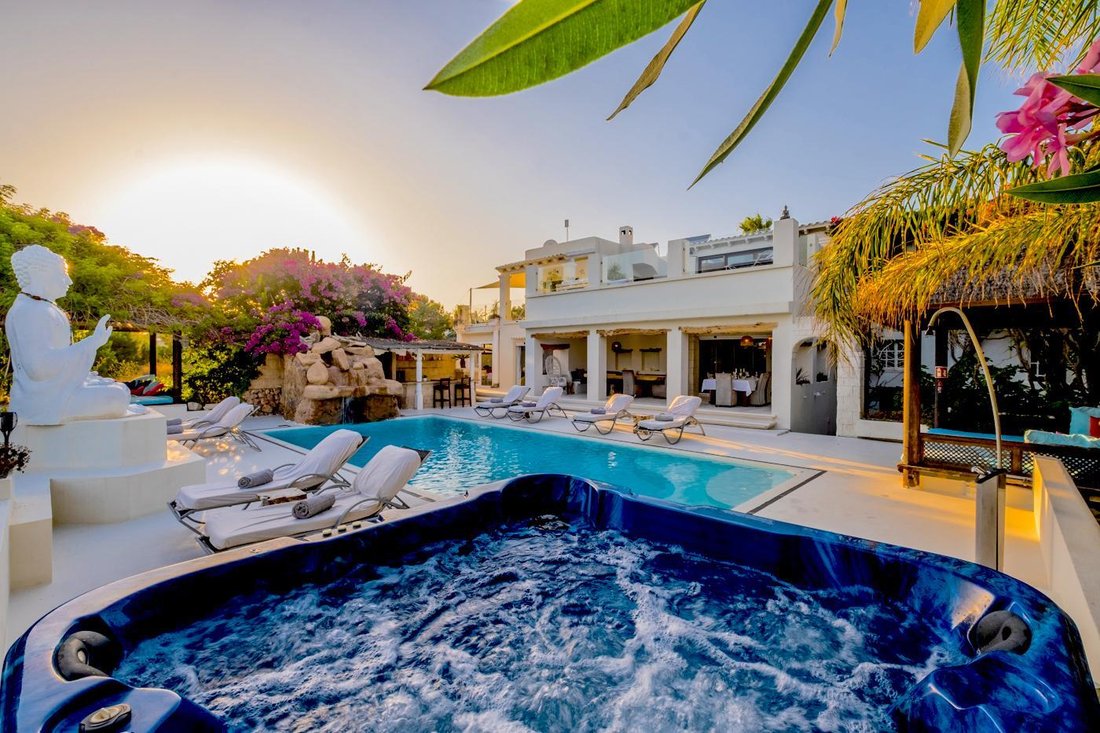 Villa en Cap Martinet, Santa Eulalia del Río, Islas Baleares 1 - 15287622