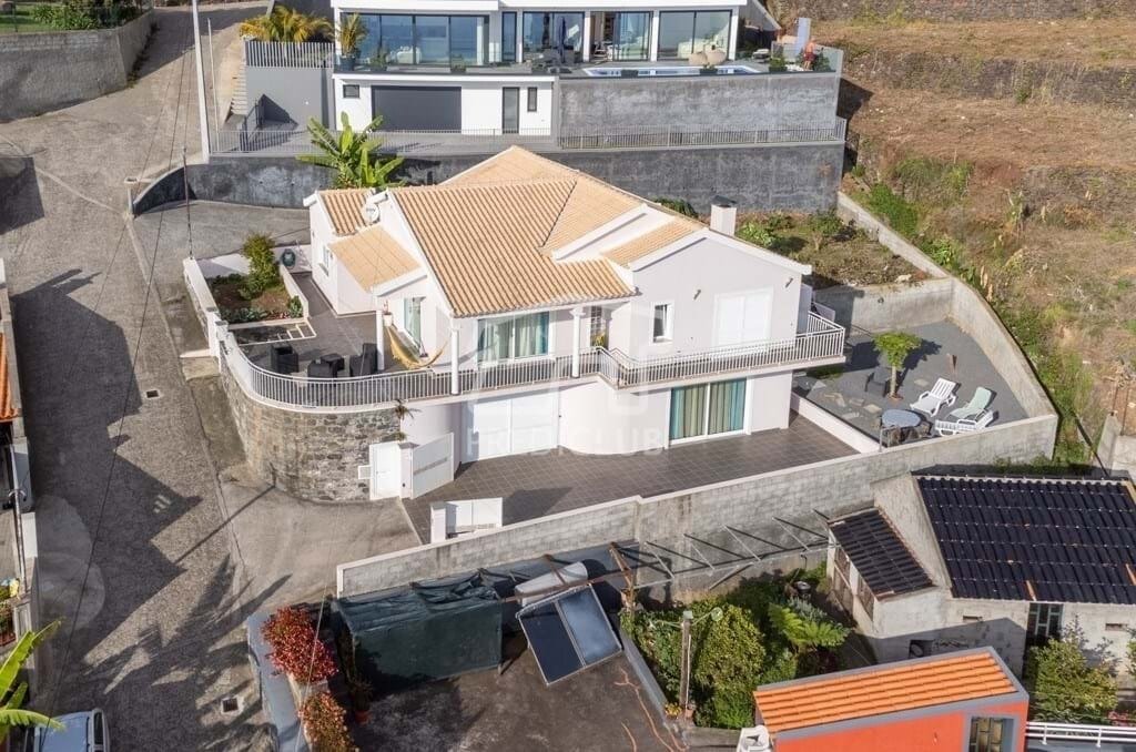 Villa in Arco da Calheta, Madeira, Portugal 2 - 17062668
