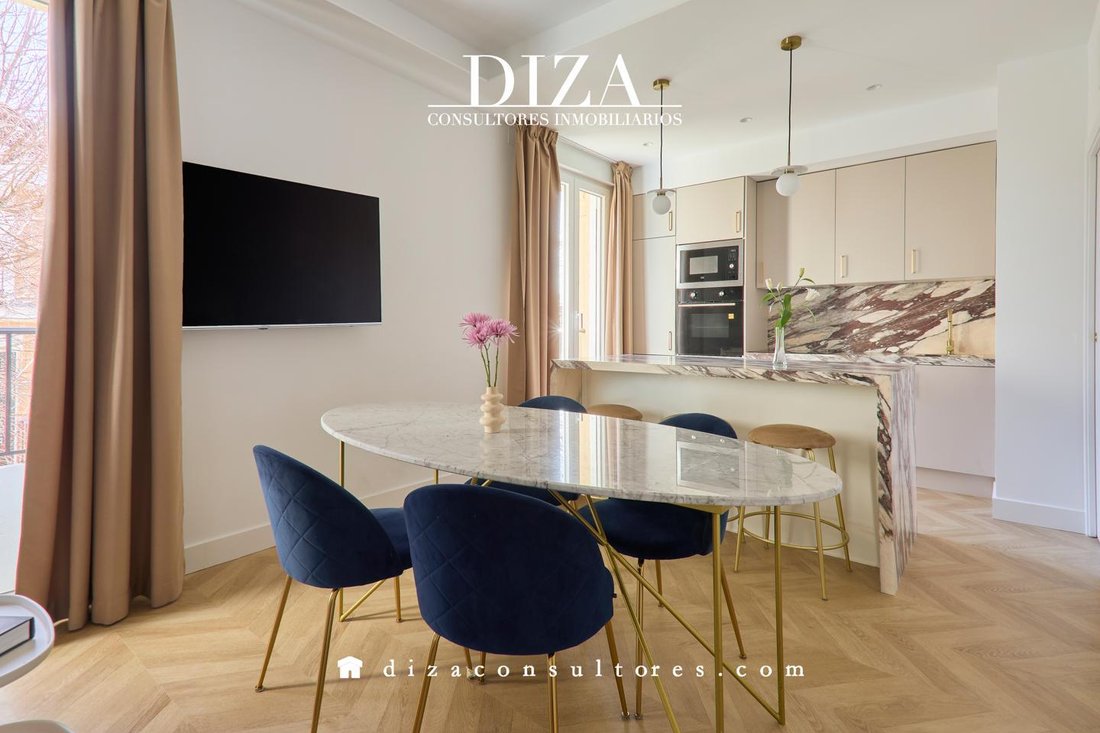 Appartamento a Centro, Madrid, Spagna 3 - 16960659