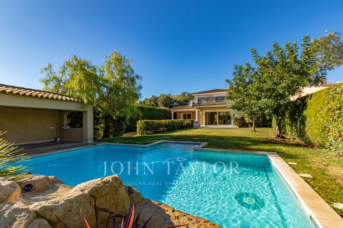 Villa in La Constance-Le Puy, Antibes, France 2 - 17058611