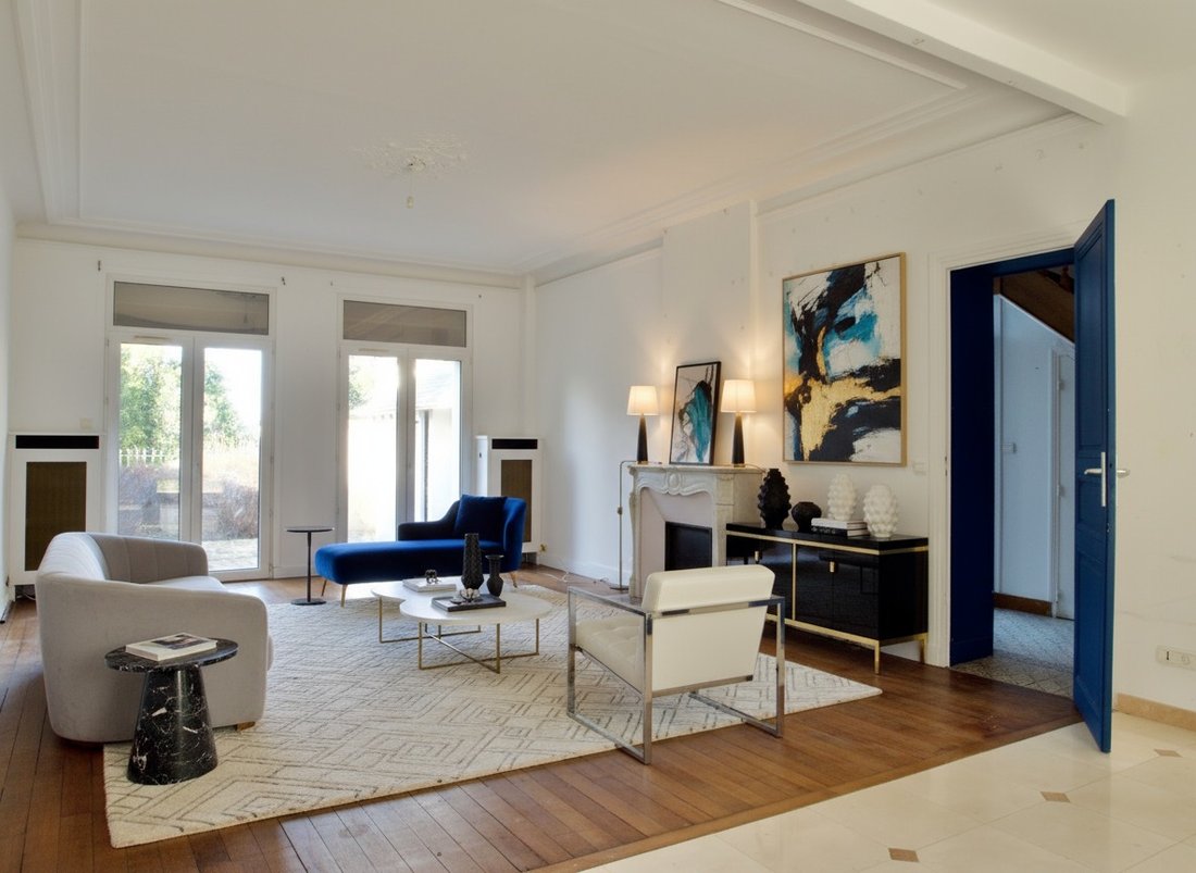 House in Le Centre, Meudon, France 2 - 17063913