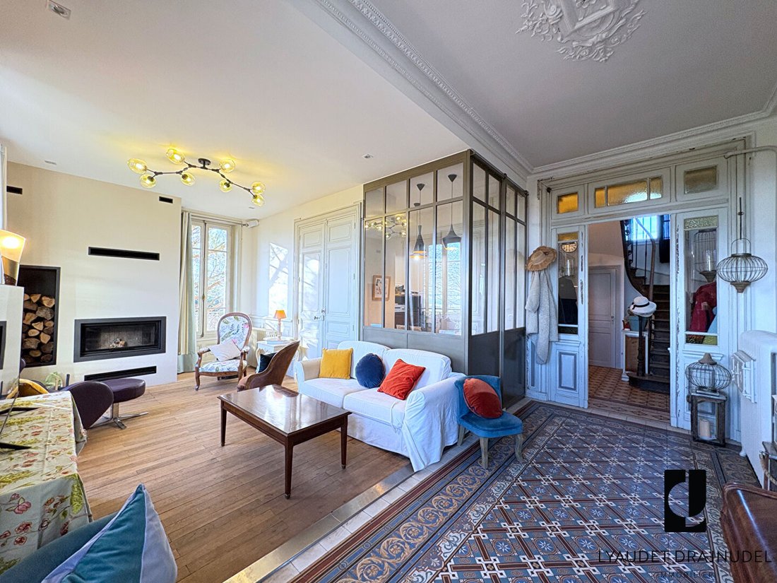 Villa in Briennon, Auvergne-Rhône-Alpes, France 4 - 17062088