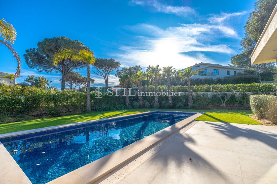 Villa in Ville-Les Saquedes-Le Bouillonnet, Sainte-Maxime, France 2 - 14343395